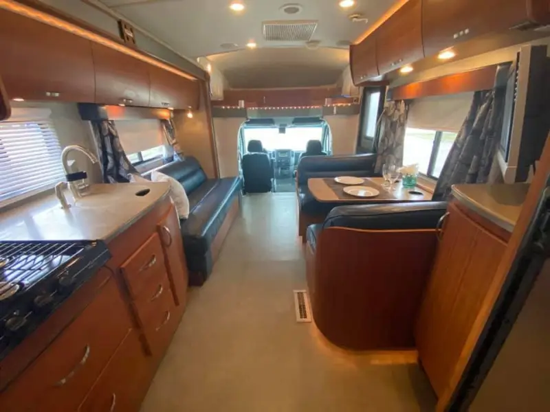 2009 Fleetwood Pulse 24a photo 25