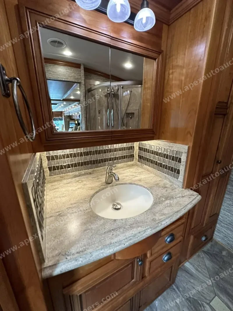 2016 Newmar Dutchstar 4018 photo 71