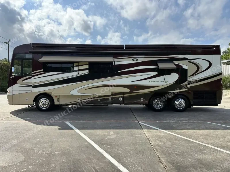 2016 Newmar Dutchstar 4018 photo 4