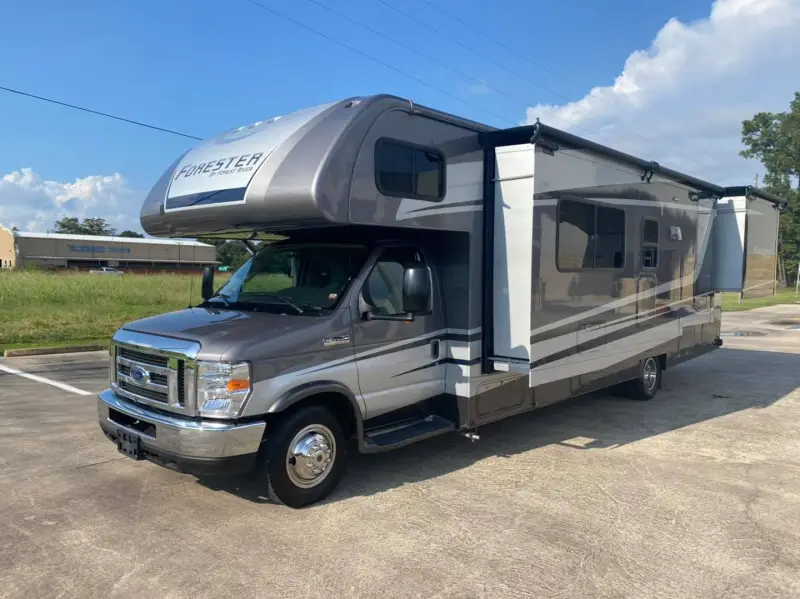 2019 Forest River Forester 3041 photo 2