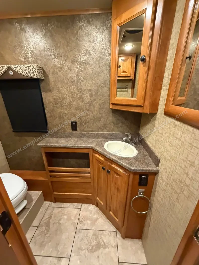 2015 Tiffin Allegro Bay 32 photo 40