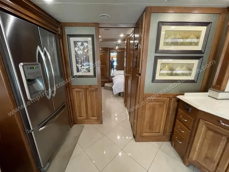 2013 Tiffin Phaeton 36GH photo 56