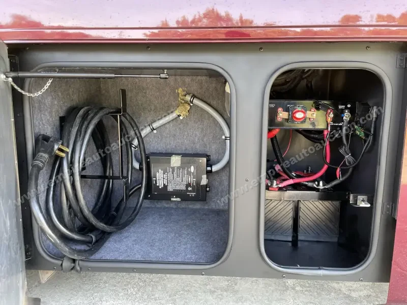 2013 Tiffin Phaeton 36GH photo 36