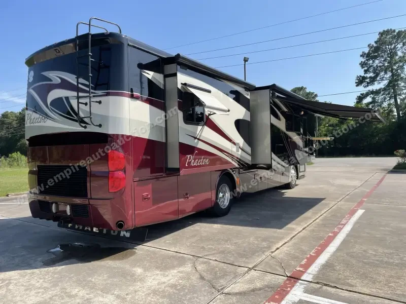 2013 Tiffin Phaeton 36GH photo 25