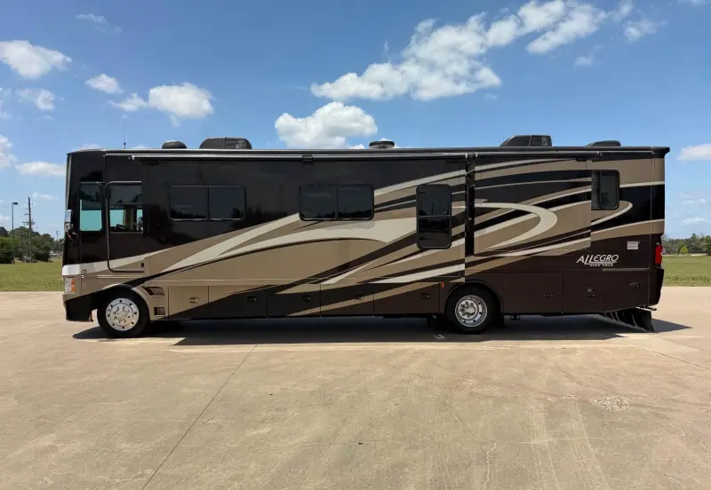 2014 Tiffin Allegro Open Road 36LA photo 5