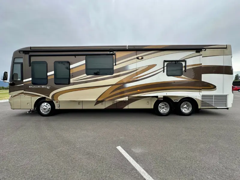 2015 Newmar DUTCH STAR 4018 photo 14