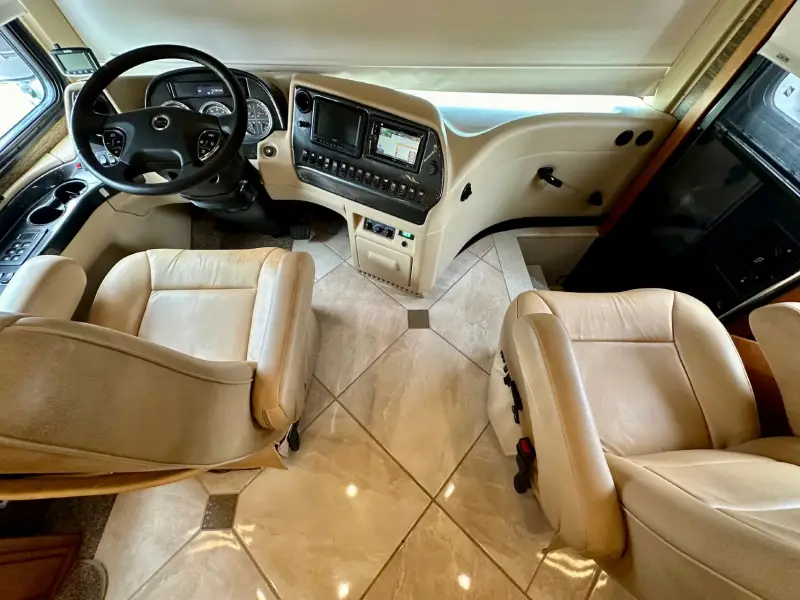 2015 Newmar DUTCH STAR 4018 photo 21
