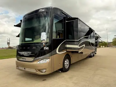 2014 Newmar Essex 4557