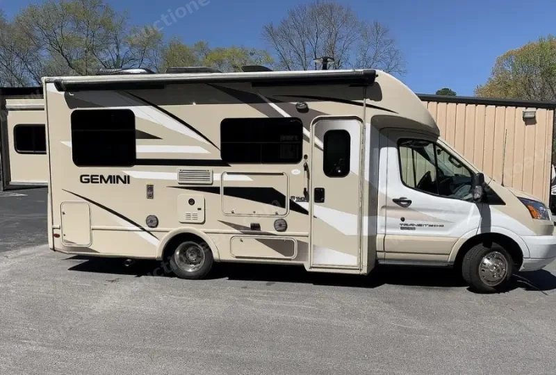 2018 Gemini 23TR by Thor Motor Coach photo 29