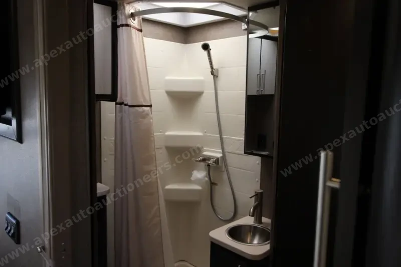 2018 Gemini 23TR by Thor Motor Coach photo 8