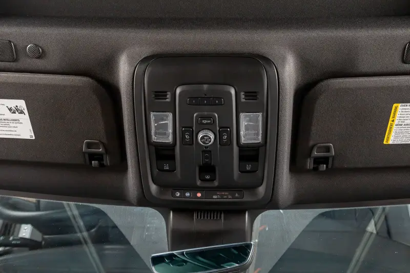 2023 Chevrolet Suburban photo 30