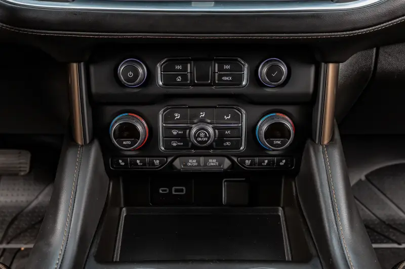 2023 Chevrolet Tahoe photo 4
