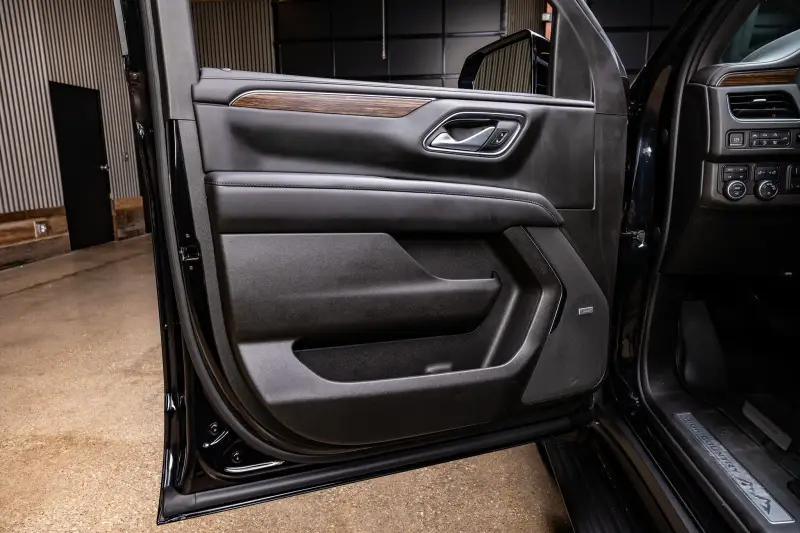 2023 Chevrolet Tahoe photo 17