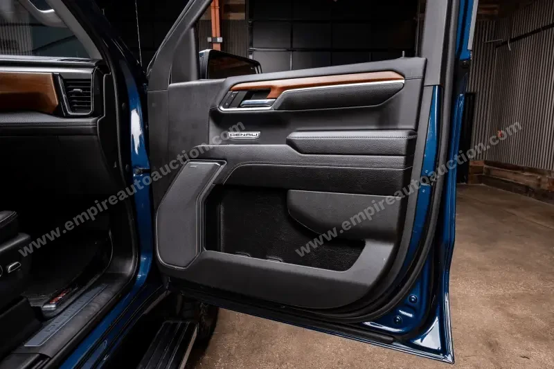 2023 GMC Sierra 1500 Crew Cab Denali photo 20