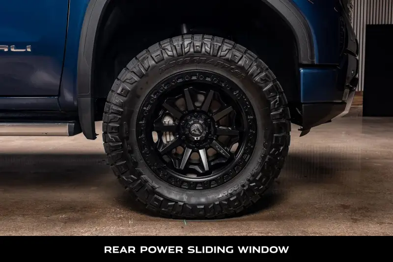 2023 GMC Sierra 1500 Crew Cab Denali photo 10
