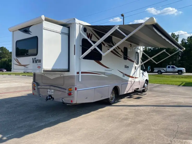 2015 Winnebago View 24G photo 4