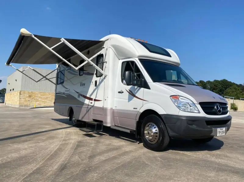 2015 Winnebago View 24G photo 12