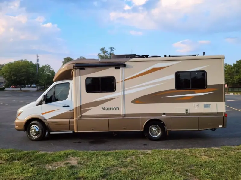 2014 Winnebago View 24V photo 11