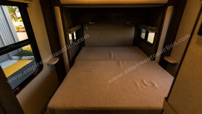 2018Fleetwood Pulse 24A Conversion photo 82