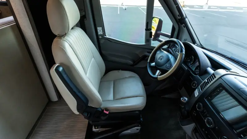 2018Fleetwood Pulse 24A Conversion photo 40