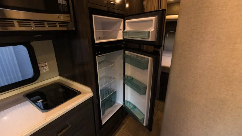 2018Fleetwood Pulse 24A Conversion photo 78