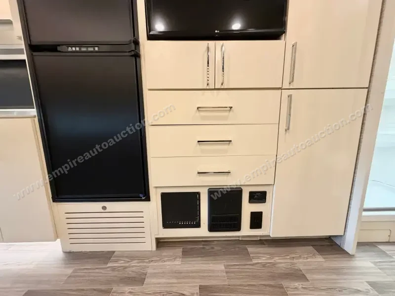 2020 Tiffin Motorhomes Wayfarer 25 RW photo 125