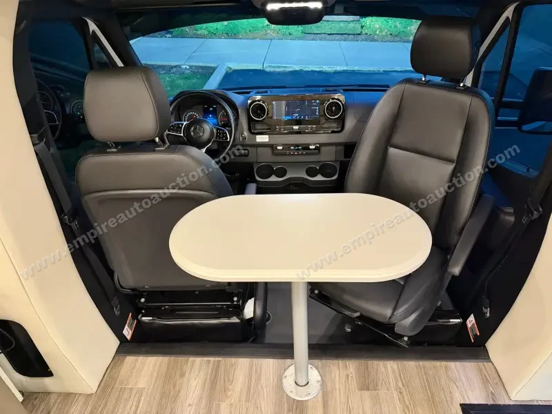 2020 Tiffin Motorhomes Wayfarer 25 RW photo 81