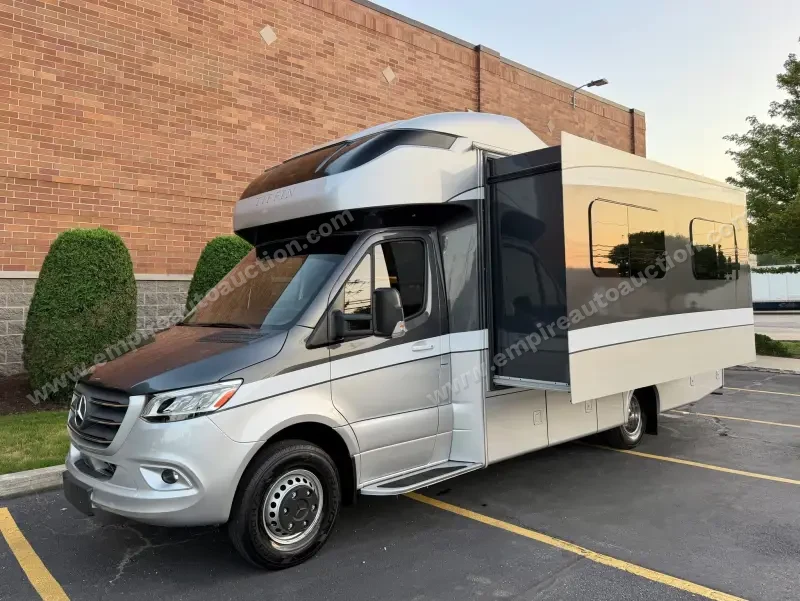2020 Tiffin Motorhomes Wayfarer 25 RW photo 4