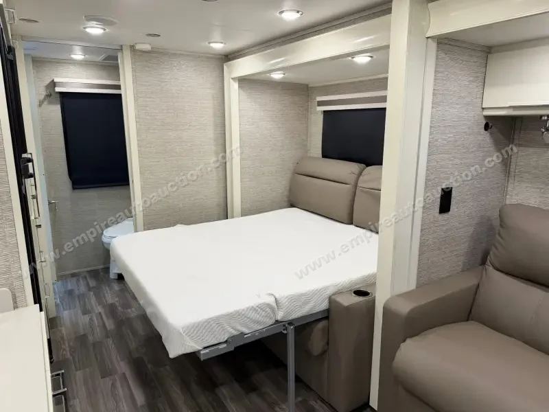 2020 Tiffin Motorhomes Wayfarer 25 RW photo 139