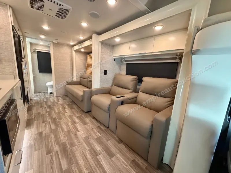 2020 Tiffin Motorhomes Wayfarer 25 RW photo 99