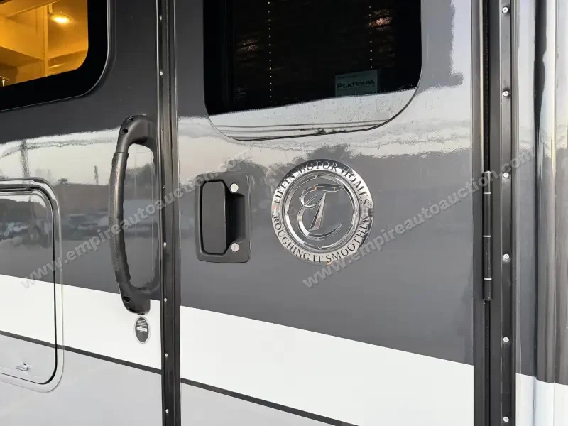 2020 Tiffin Motorhomes Wayfarer 25 RW photo 27
