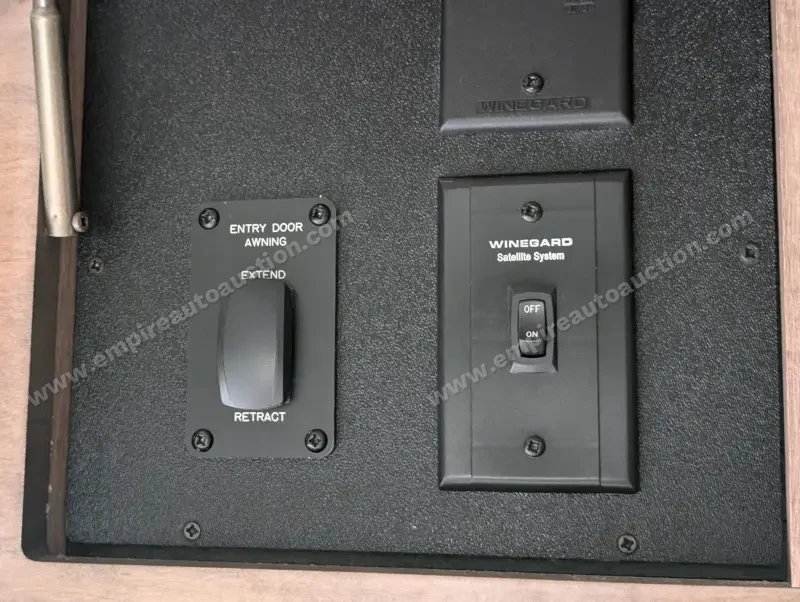2019 Jayco Embark 37MB photo 144