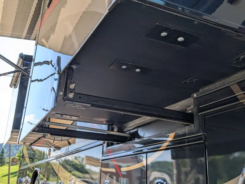 2019 Jayco Embark 37MB photo 86
