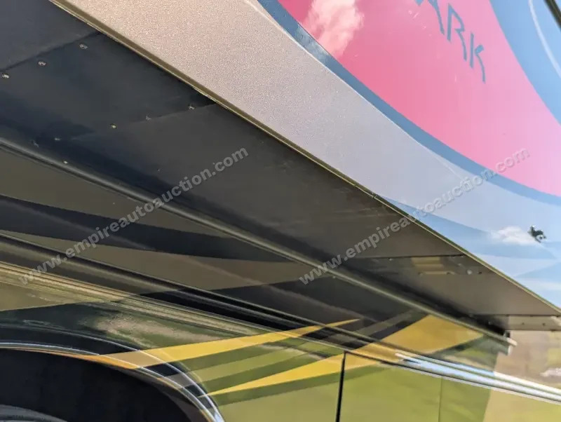 2019 Jayco Embark 37MB photo 50