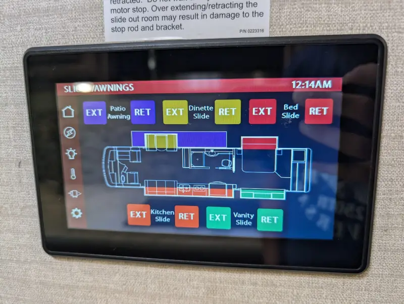 2019 Jayco Embark 37MB photo 135
