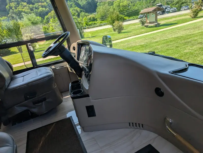 2019 Jayco Embark 37MB photo 110