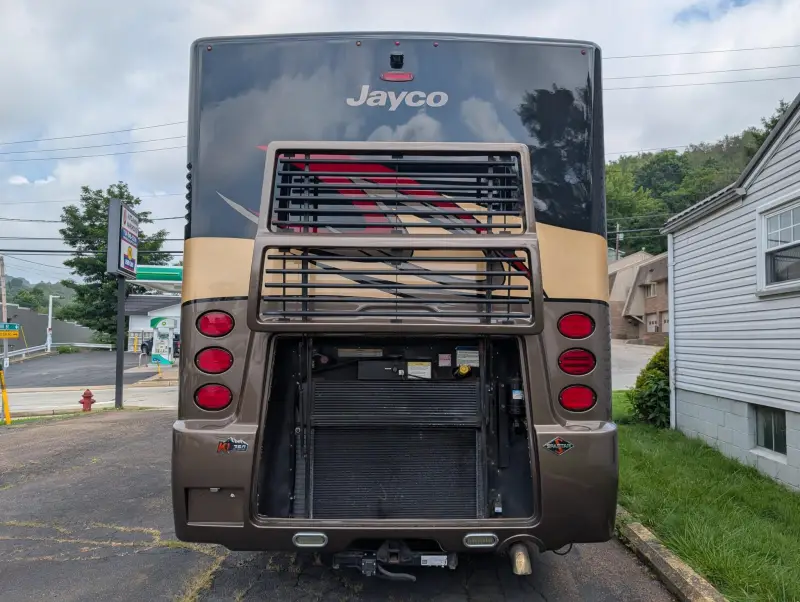2019 Jayco Embark 37MB photo 273