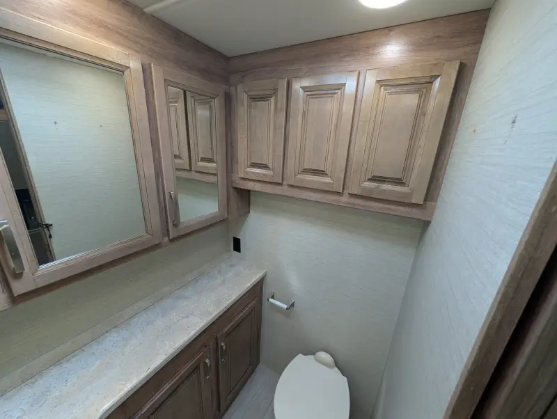 2019 Jayco Embark 37MB photo 209