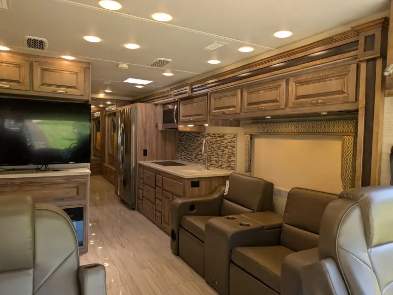 2019 Jayco Embark 37MB photo 157