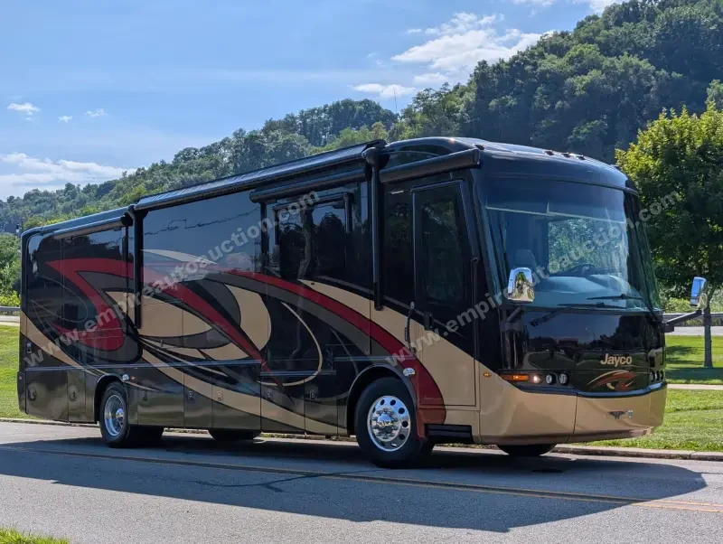 2019 Jayco Embark 37MB photo 11