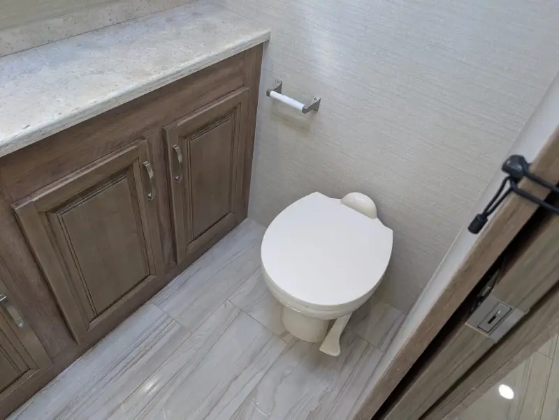 2019 Jayco Embark 37MB photo 216