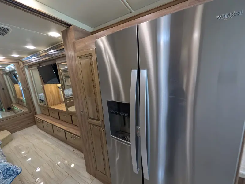 2019 Jayco Embark 37MB photo 177