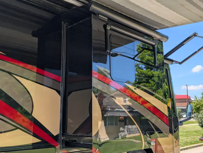 2019 Jayco Embark 37MB photo 46