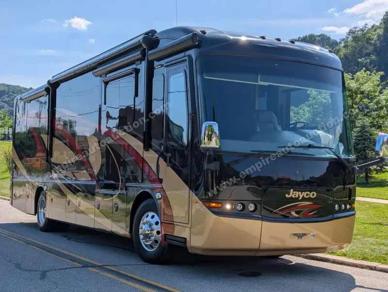 2019 Jayco Embark 37MB photo 8