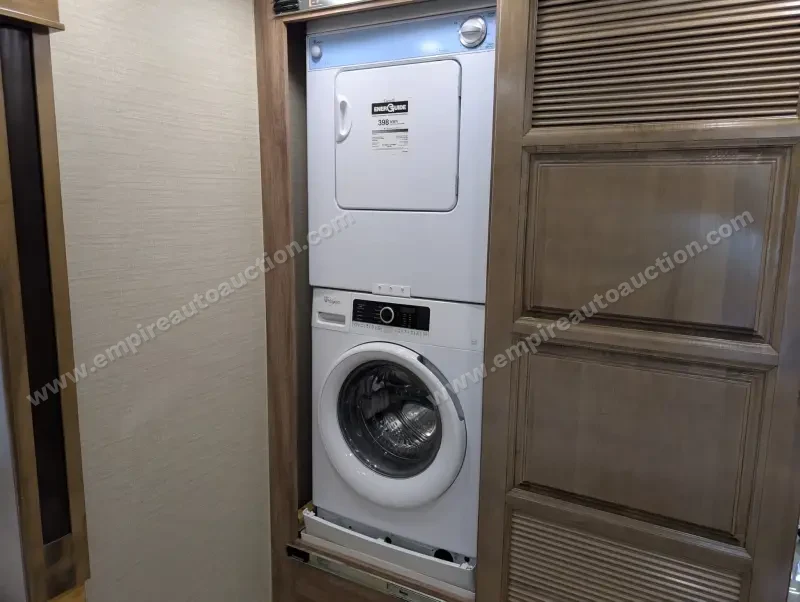 2019 Jayco Embark 37MB photo 226