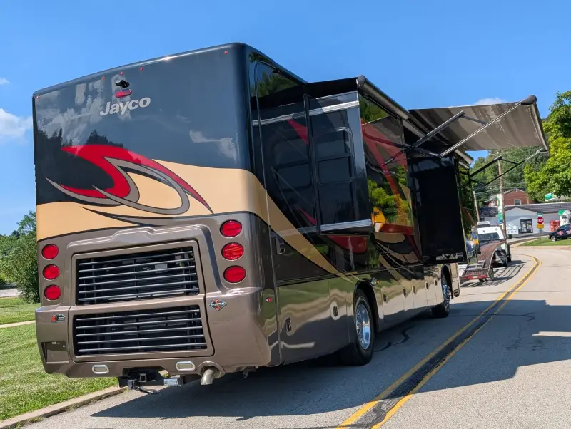 2019 Jayco Embark 37MB photo 20