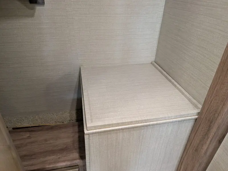 2019 Jayco Embark 37MB photo 233