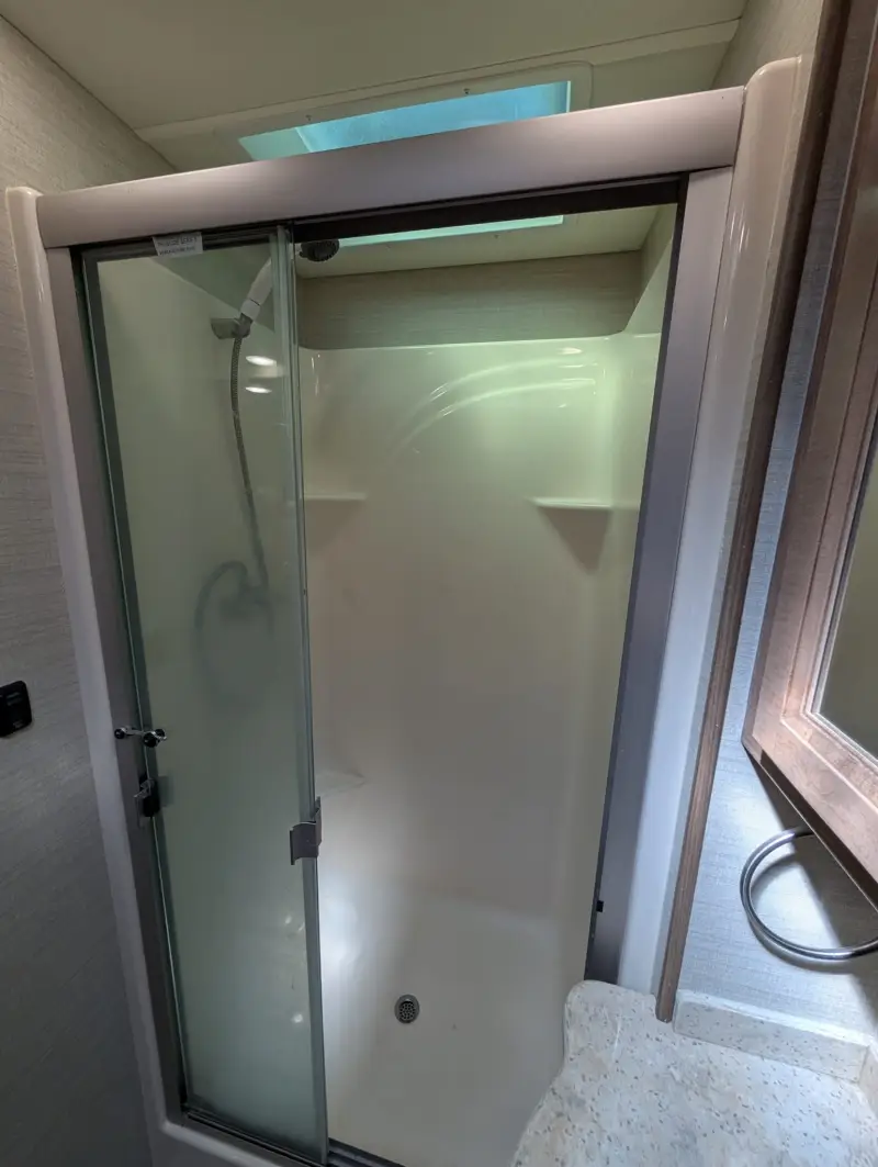 2019 Jayco Embark 37MB photo 221