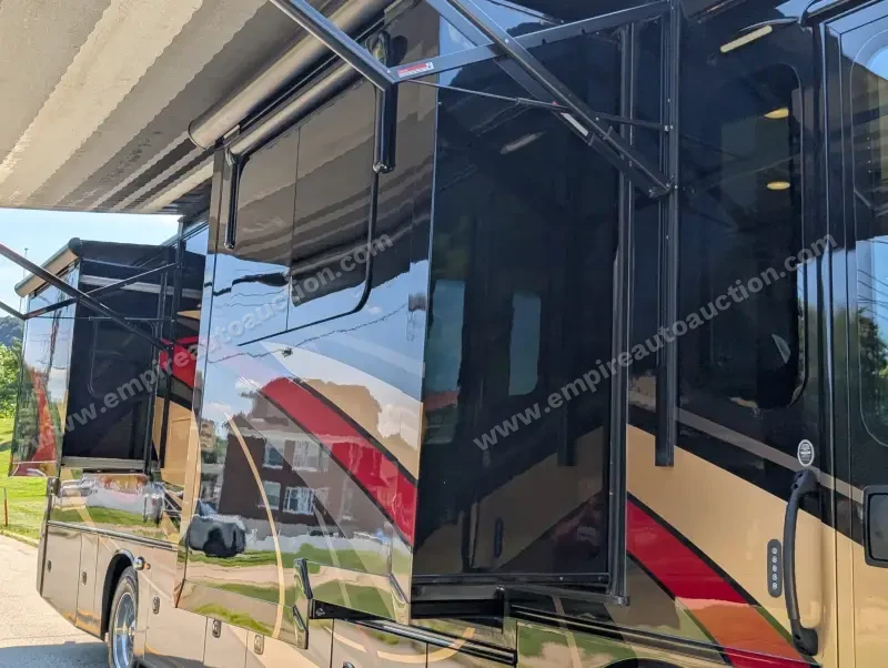2019 Jayco Embark 37MB photo 81