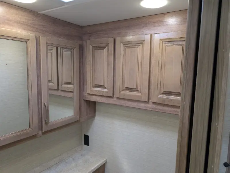 2019 Jayco Embark 37MB photo 212